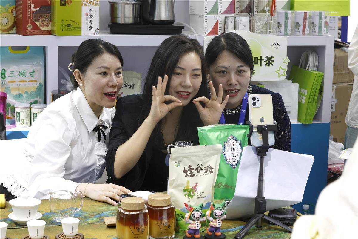 澳新娱乐怎么样